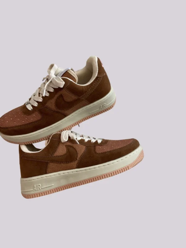 Nike Air Force 1 brown