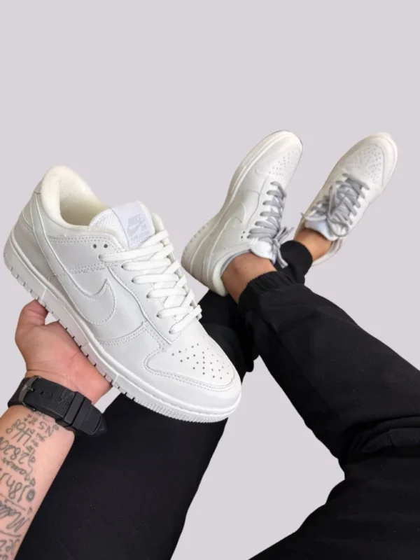 Dunk Low white