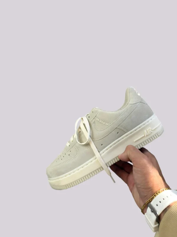 Nike Air Force 1 gray