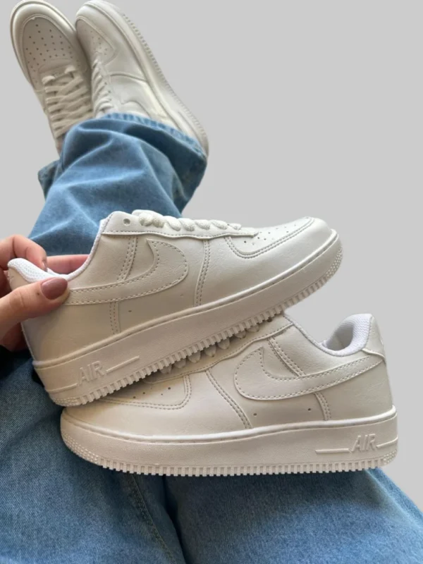 Nike Air Force 1 white