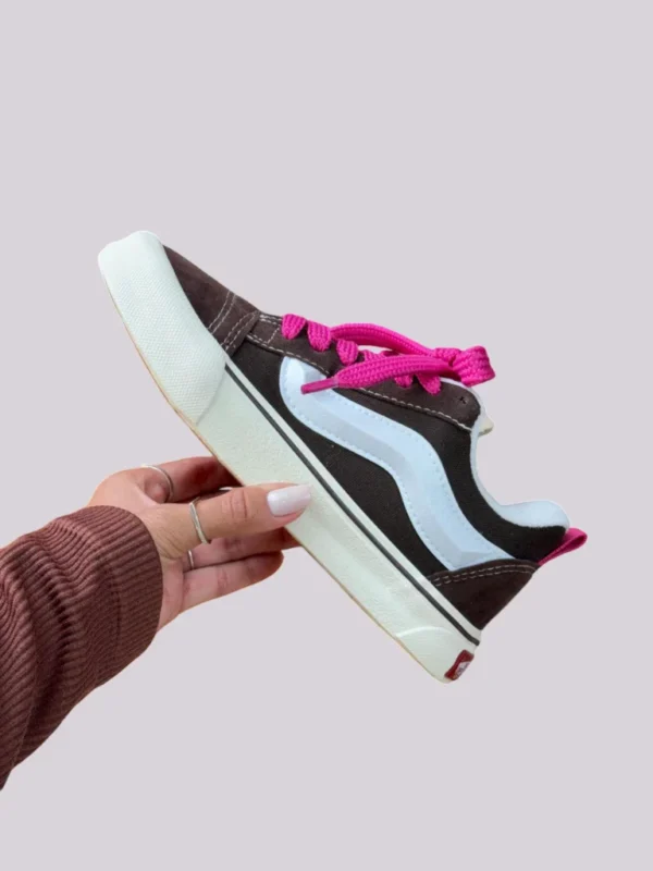 Vans KNU