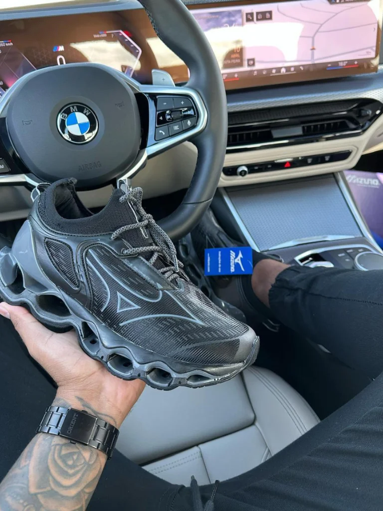 Mizuno Prophecy 14 all black - Imagem 3