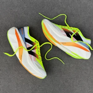 New Balance FuelCell SC Elite v4 Masculino