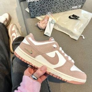 Nike SB Dunk Low SH Feminino