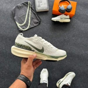 Nike ZoomX Invincible Run 3