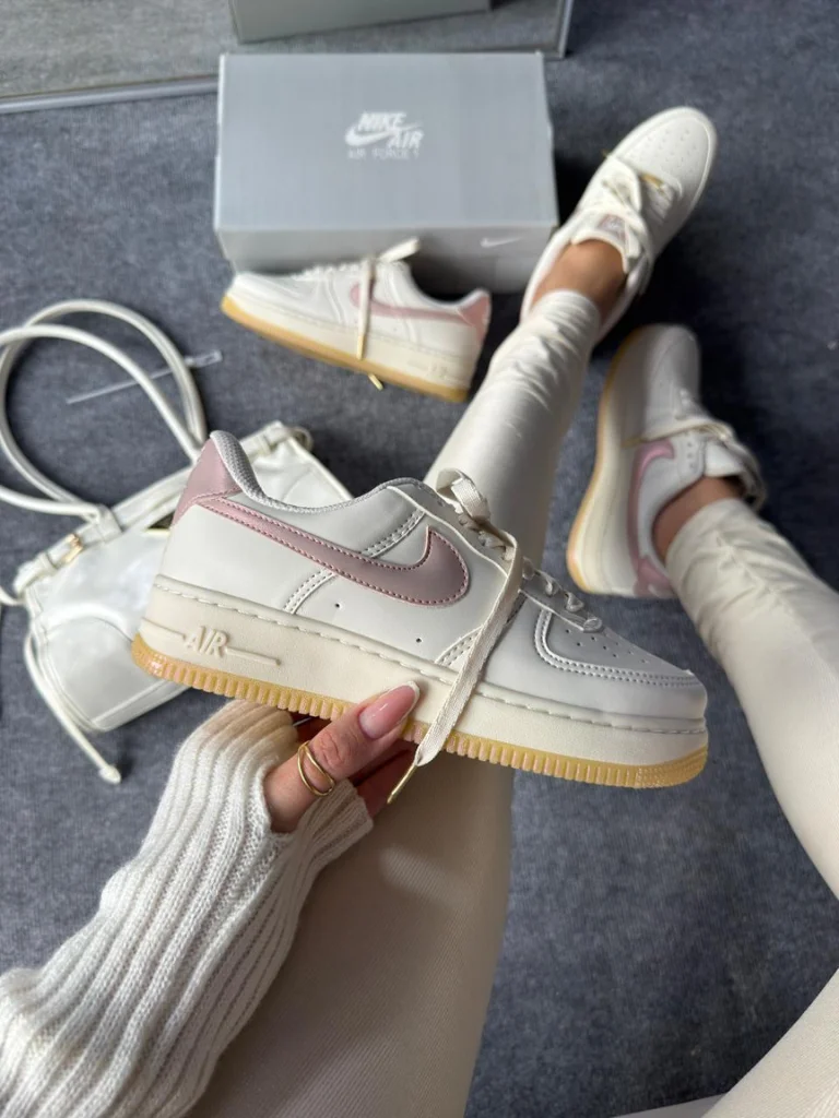 Nike Air Force Feminino