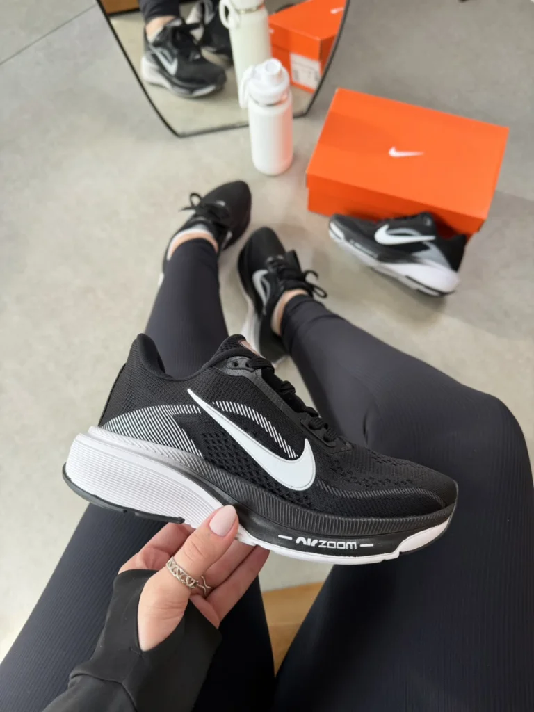Tênis Nike Revolution 8
